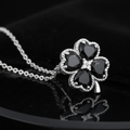 夜幕四叶草 (Midnight Clover Bloom)