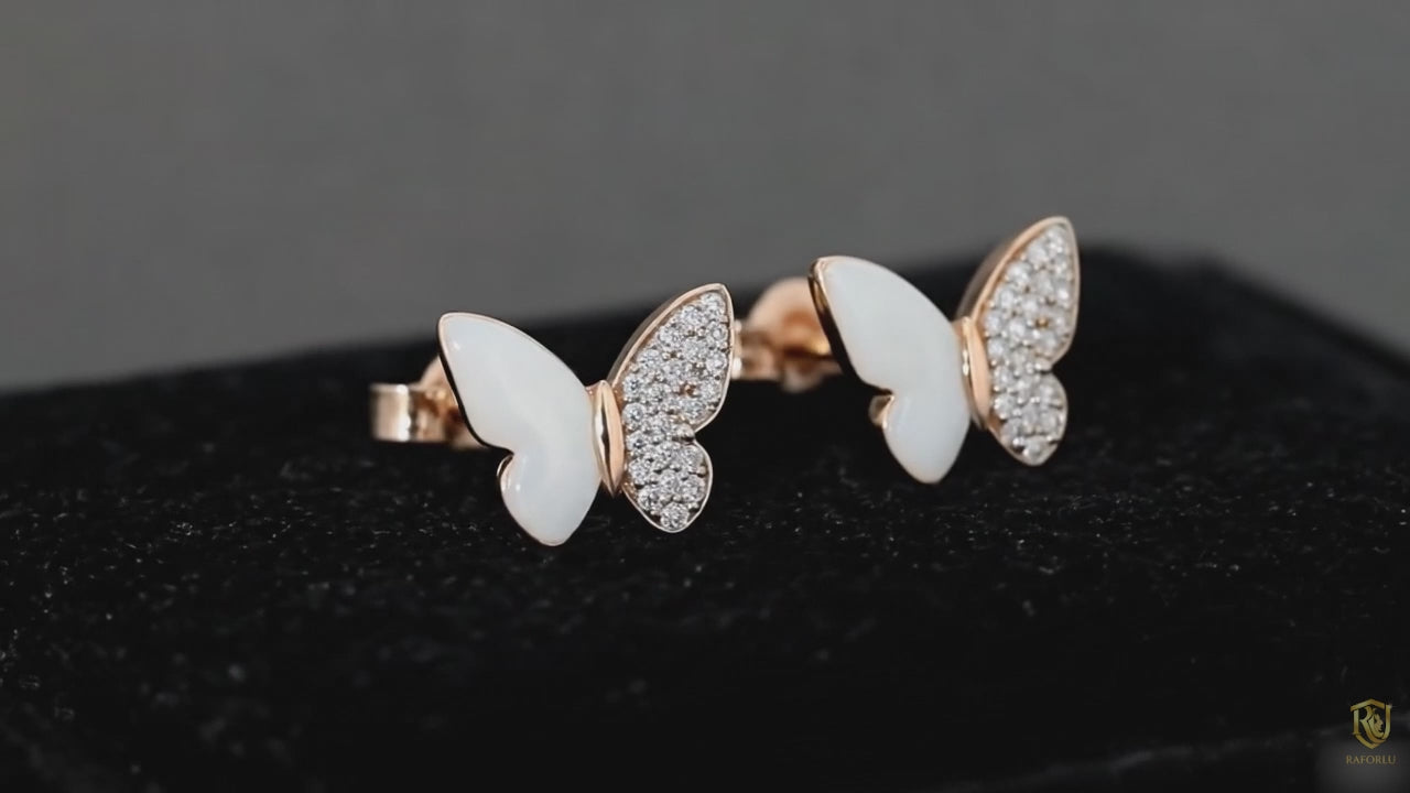 白蝶轻舞 (White Butterfly Flutter)